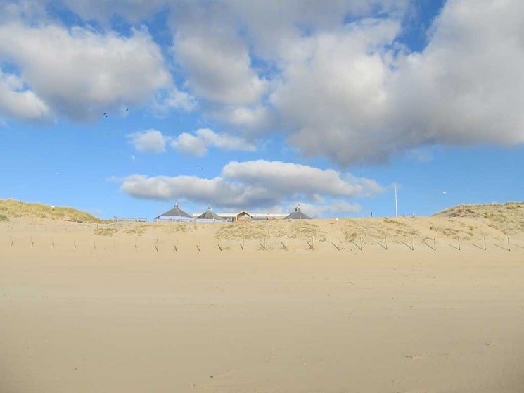 Strand hartje zomer.