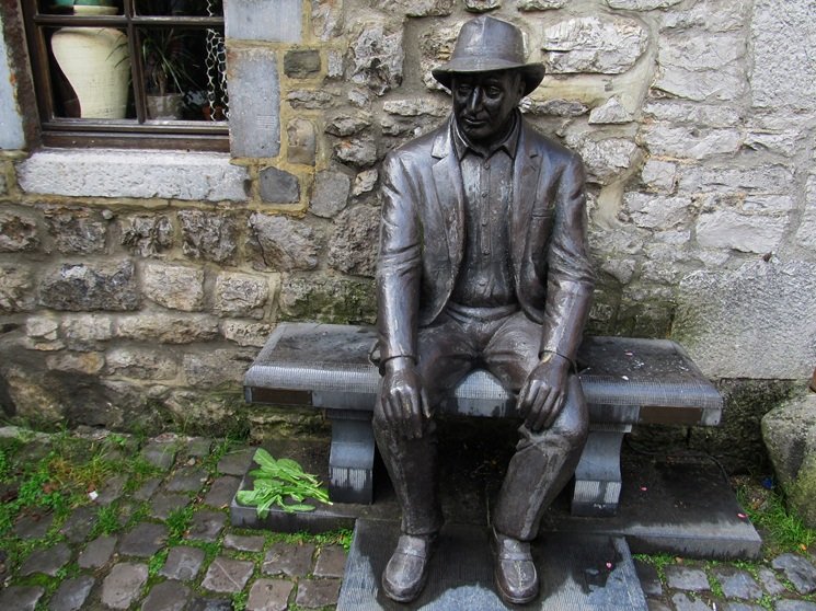 Uitrusten op een bankje